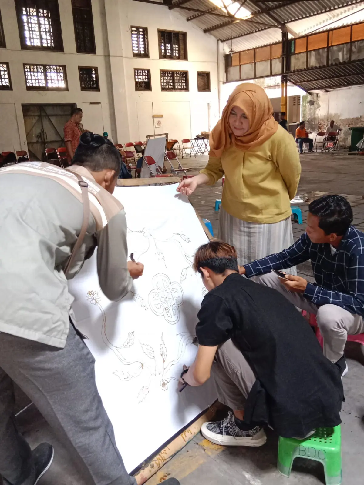Pelatihan membatik mahasiswa UNIBA(40)